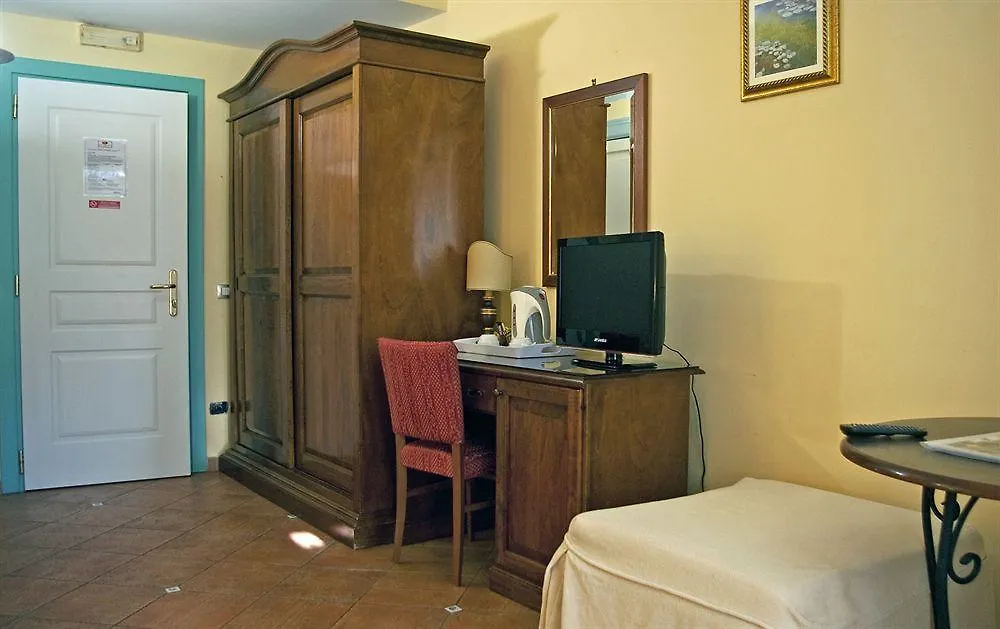 Hotel Mediterraneo Syracuse Italy