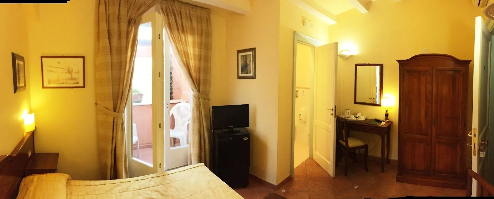 Hotel Mediterraneo Syracuse 3*,  Italy