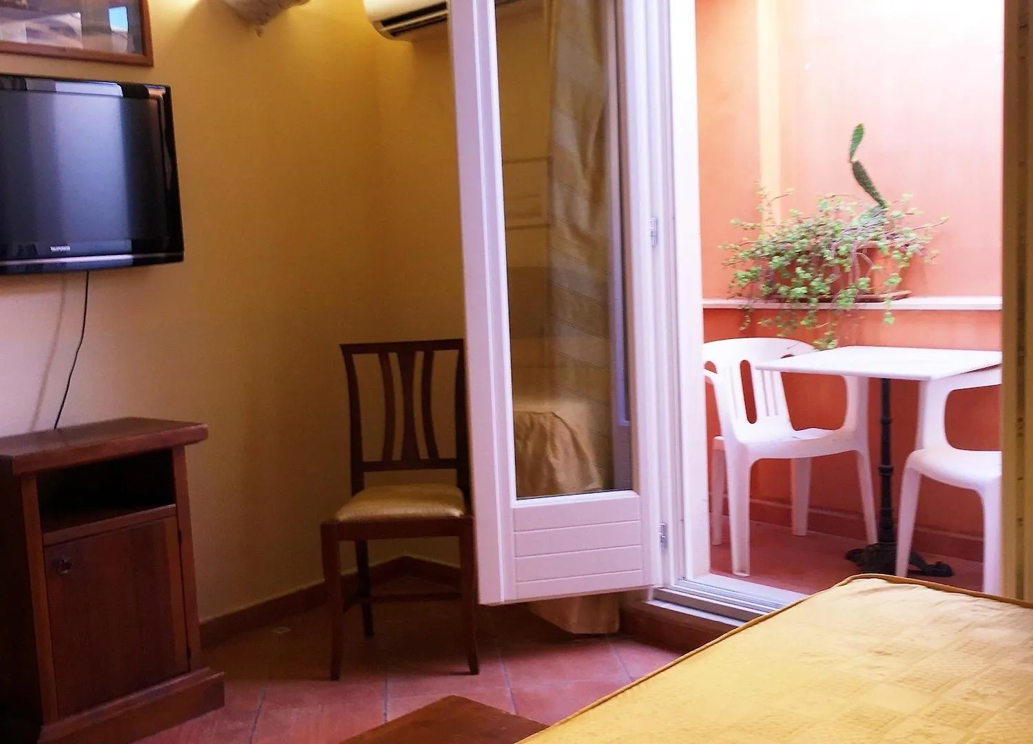 Hotel Mediterraneo Syracuse 3*,