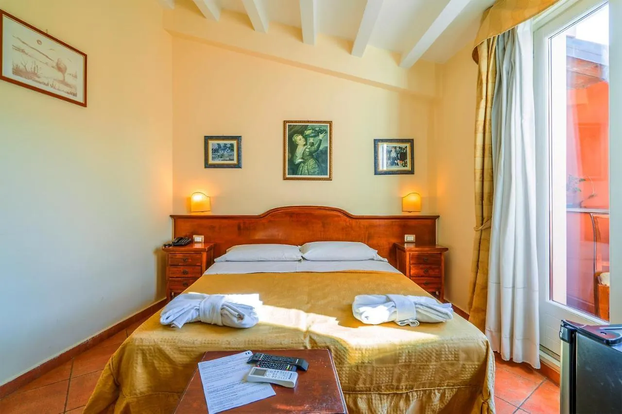 Hotel Mediterraneo Syracuse 3*,  Italy