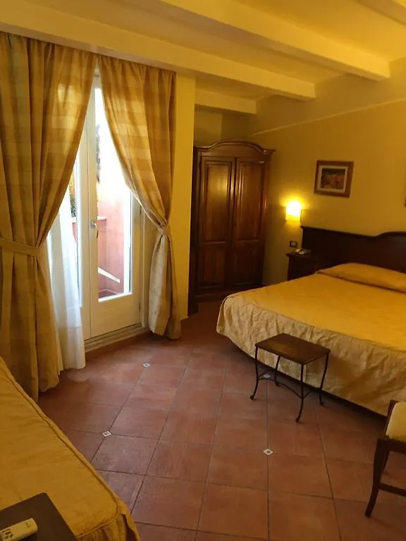 Hotel Mediterraneo Syracuse Italy